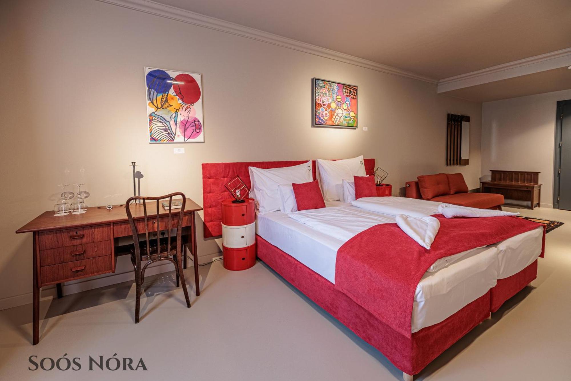 Barka Galeria Hotel Es Etterem Tállya Exteriör bild