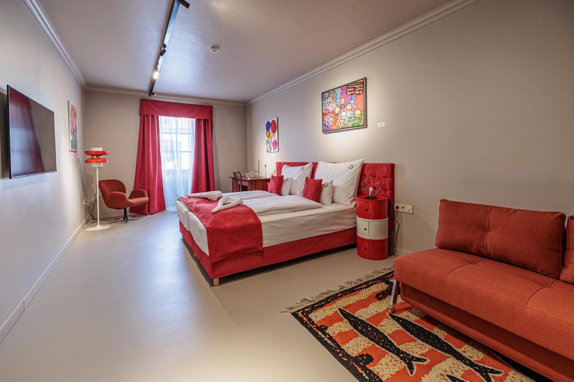 Barka Galeria Hotel Es Etterem Tállya Exteriör bild